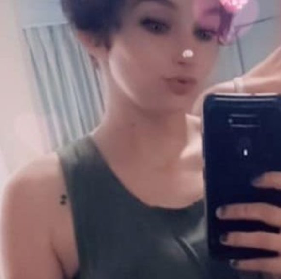 Meet your Posher, Hannahbeea - Picture 1 of 1